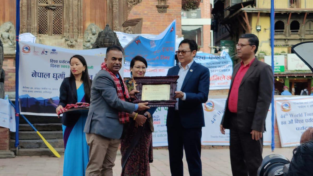 सरकारद्धारा पोखरा अल्ट्रालाइट सम्मानित 